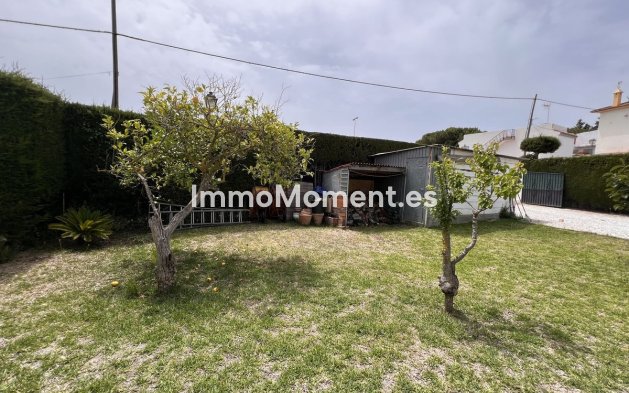 Resale - Villa - Estepona - Selwo