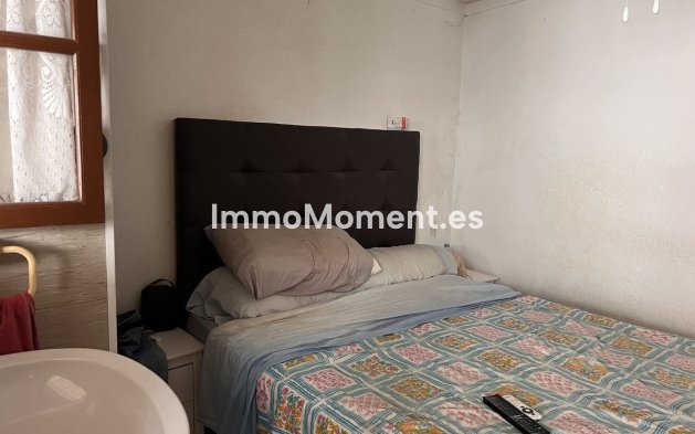 Resale - Villa - Estepona - Selwo