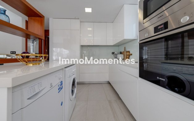 Resale - Villa - Guardamar del Segura - Urbanización El Raso