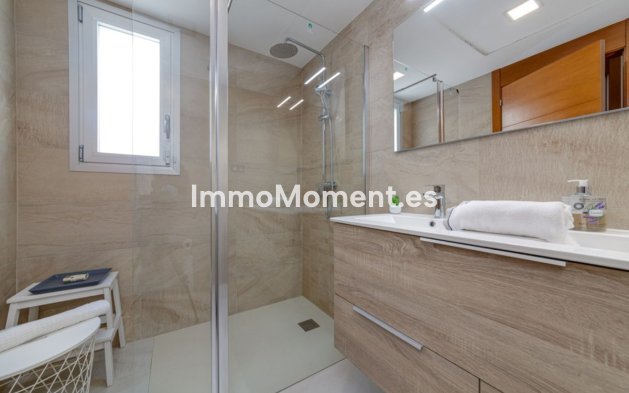 Resale - Villa - Guardamar del Segura - Urbanización El Raso