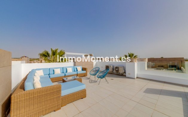 Resale - Villa - Guardamar del Segura - Urbanización El Raso