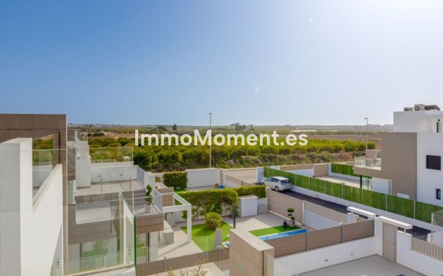 Resale - Villa - Guardamar del Segura - Urbanización El Raso