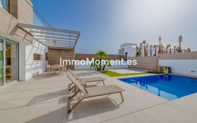 Resale - Villa - Guardamar del Segura - Urbanización El Raso