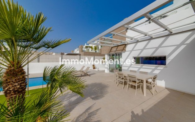 Resale - Villa - Guardamar del Segura - Urbanización El Raso