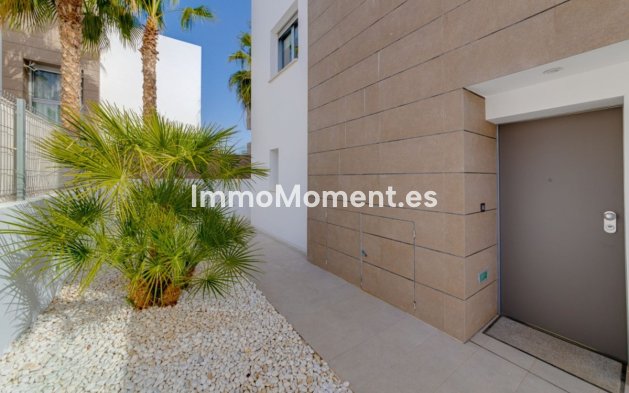 Resale - Villa - Guardamar del Segura - Urbanización El Raso