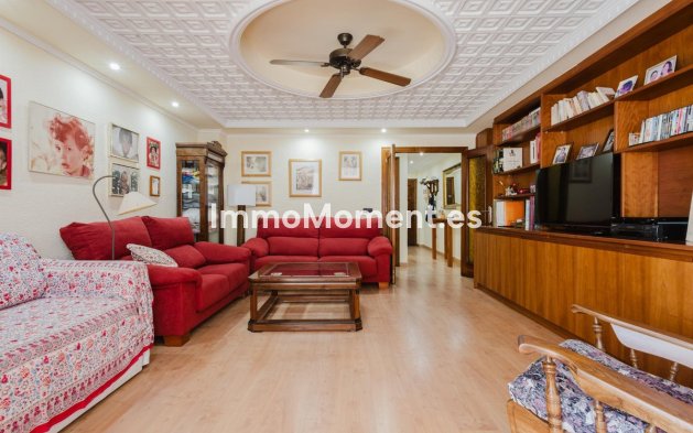 Resale - Apartment - Torrevieja - Torrevieja Centro