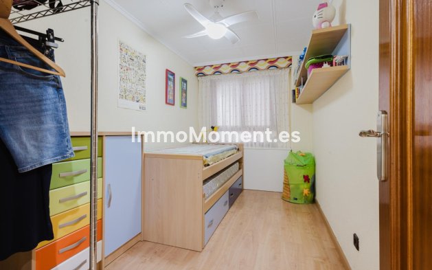 Resale - Apartment - Torrevieja - Torrevieja Centro
