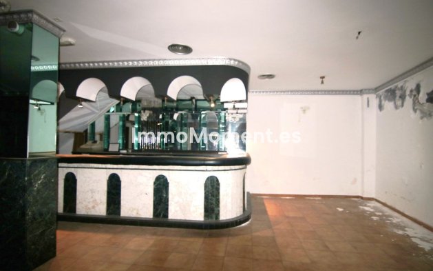 Reventa - Apartamento - Interior  - Guaro