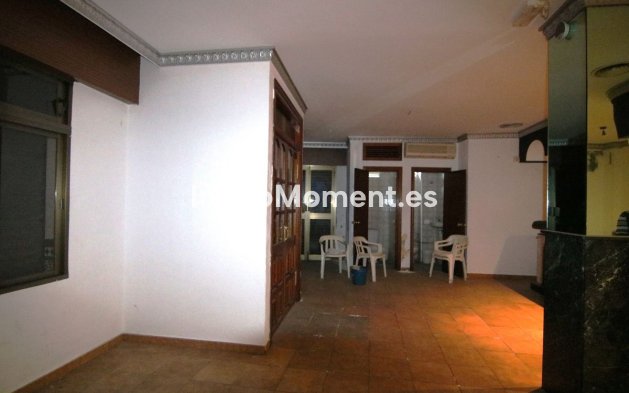 Reventa - Apartamento - Interior  - Guaro