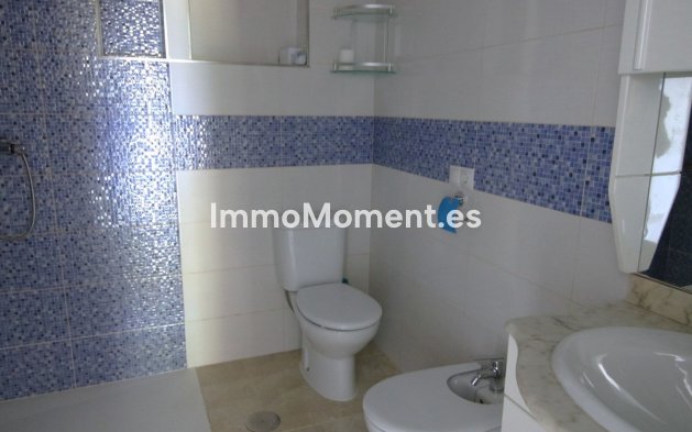 Wiederverkauf - Villa -   Inländisch - Alora