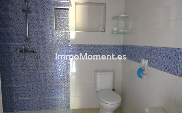 Wiederverkauf - Villa -   Inländisch - Alora