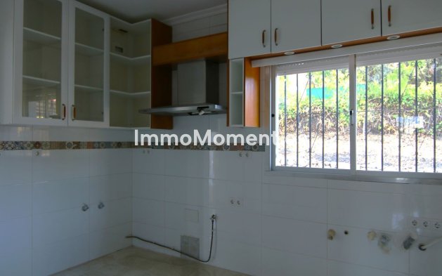 Wiederverkauf - Villa -   Inländisch - Alora