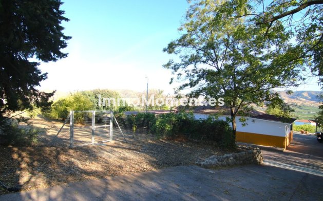 Wiederverkauf - Villa -   Inländisch - Alora