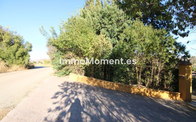 Wiederverkauf - Villa -   Inländisch - Alora