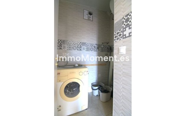 Wiederverkauf - Villa -   Inländisch - Alora