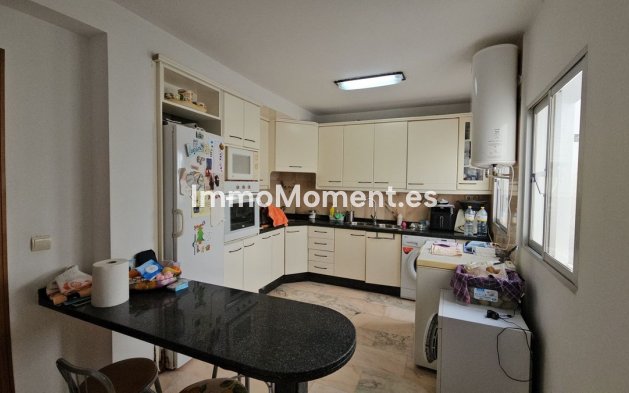 Wiederverkauf - Wohnung - Estepona  - Estepona Centro