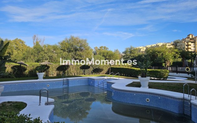 Wiederverkauf - Wohnung - Estepona  - Selwo