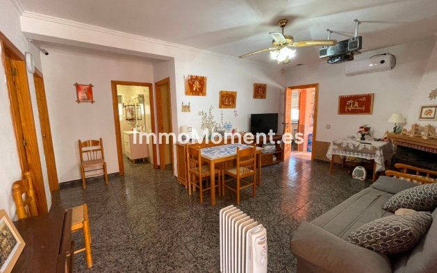 Resale - Villa - Guardamar del Segura - Guardamar del Segura Centro