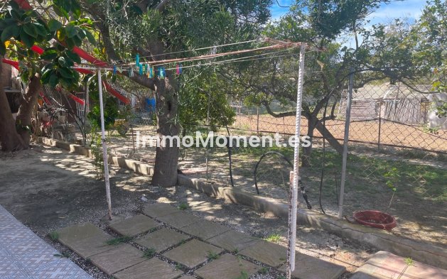 Resale - Villa - Guardamar del Segura - Guardamar del Segura Centro