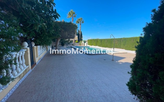 Resale - Villa - Guardamar del Segura - Guardamar del Segura Centro