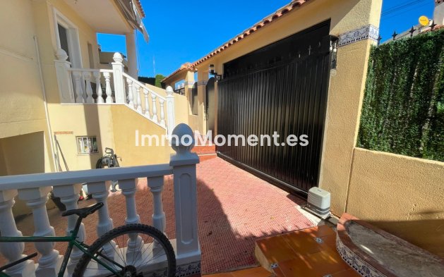 Resale - Villa - Guardamar del Segura - Guardamar del Segura Centro