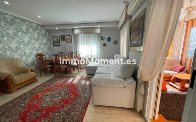 Resale - Villa - Guardamar del Segura - Guardamar del Segura Centro