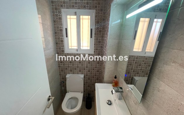 Resale - Villa - Guardamar del Segura - Guardamar del Segura Centro