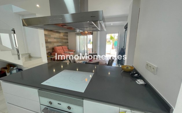 Resale - Villa - Benijofar