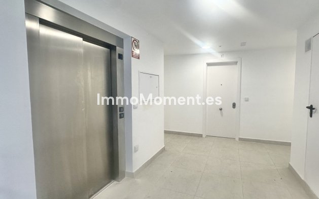 Resale - Apartment - Fuengirola - Fuengirola Centro