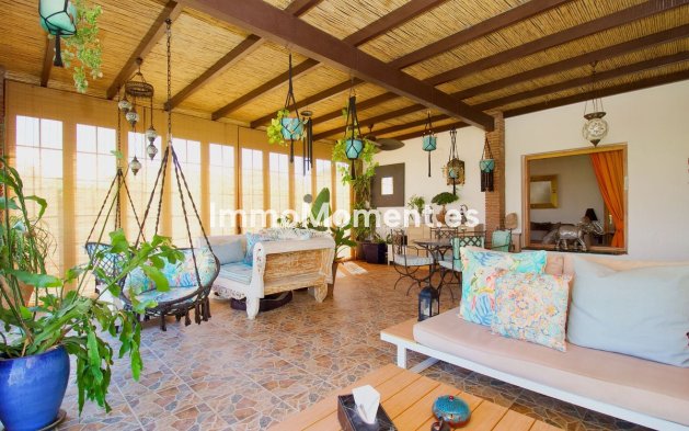Revente - Villa - Intérieur                       - Coín