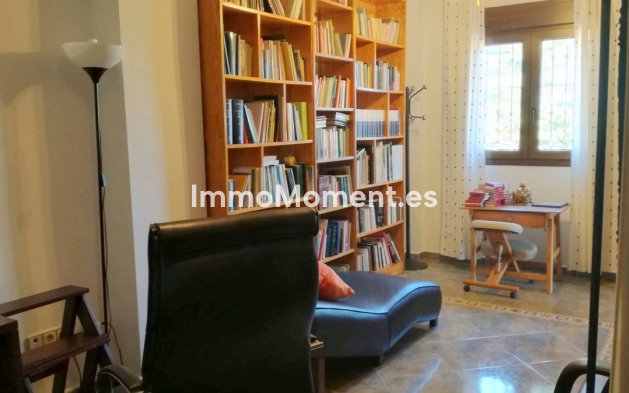 Resale - Villa - Inland  - Estacion de Cartama