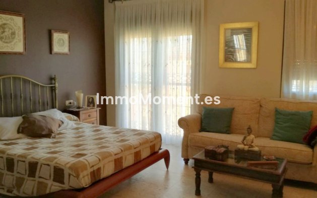 Resale - Villa - Inland  - Estacion de Cartama