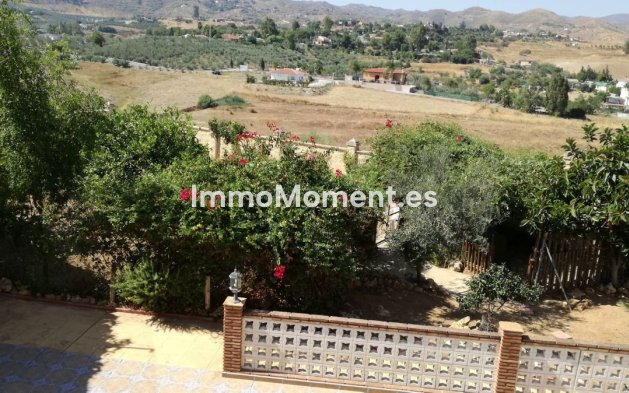 Resale - Villa - Inland  - Estacion de Cartama