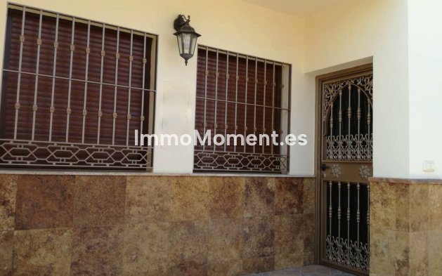 Resale - Villa - Inland  - Estacion de Cartama