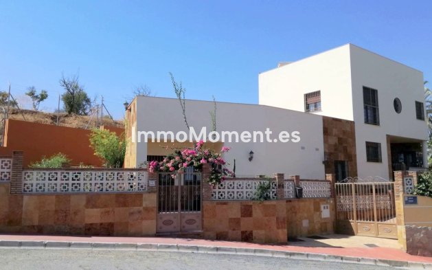 Resale - Villa - Inland  - Estacion de Cartama