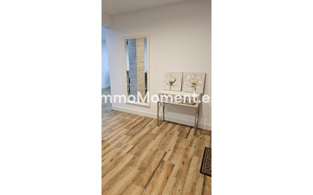 Wiederverkauf - Wohnung -   Inländisch - Coín