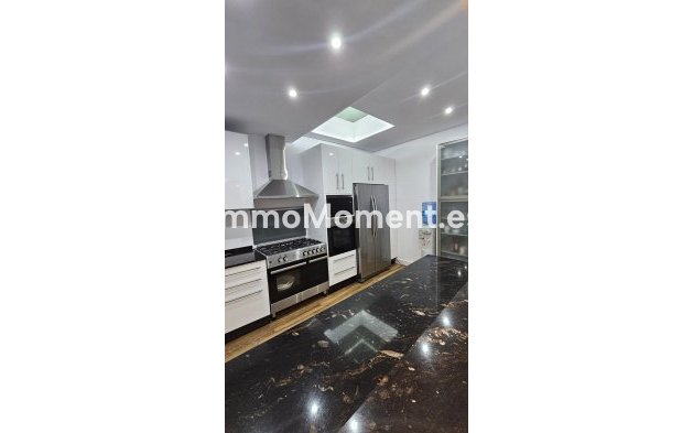 Wiederverkauf - Wohnung -   Inländisch - Coín