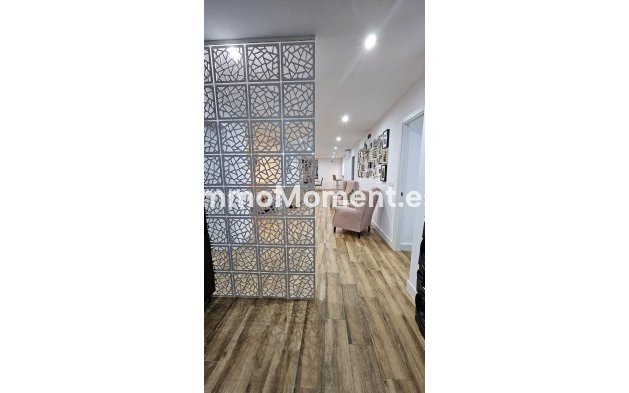 Wiederverkauf - Wohnung -   Inländisch - Coín