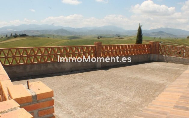 Revente - Maison de campagne - Intérieur                       - Gibralgalia