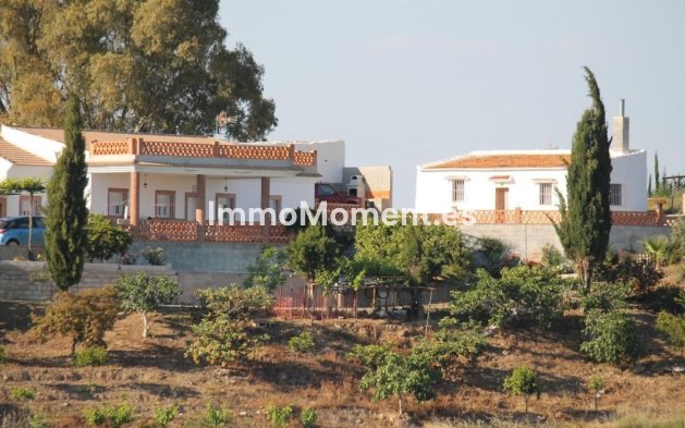 Revente - Maison de campagne - Intérieur                       - Gibralgalia