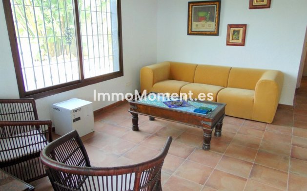 Reventa - Casa de campo - Interior  - Monda