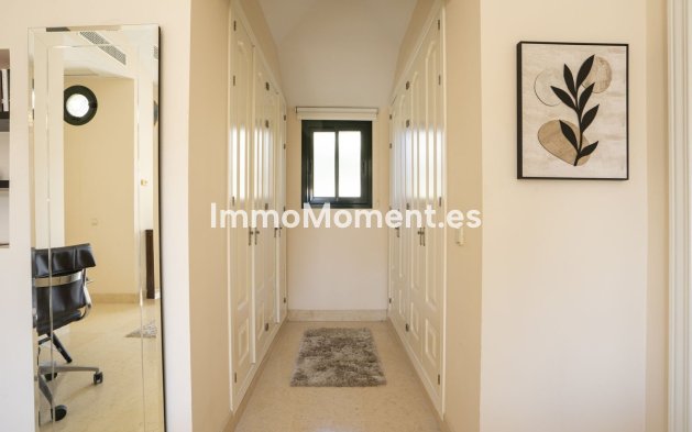 Reventa - Apartamento - Benahavís - Benahavís Centro