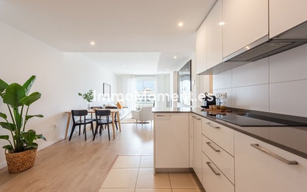 Wiederverkauf - Wohnung - Marbella - Nueva Andalucía