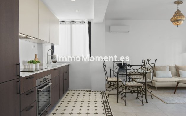 Wiederverkauf - Wohnung - Estepona  - Estepona Centro