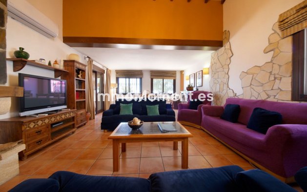 Wiederverkauf - Villa - Estepona  - Estepona Centro