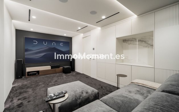 Wiederverkauf - Villa - Marbella - Nagüeles