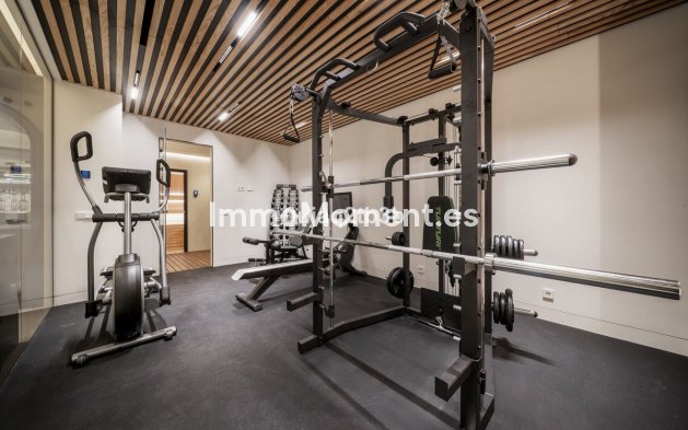 Wiederverkauf - Villa - Marbella - Nagüeles