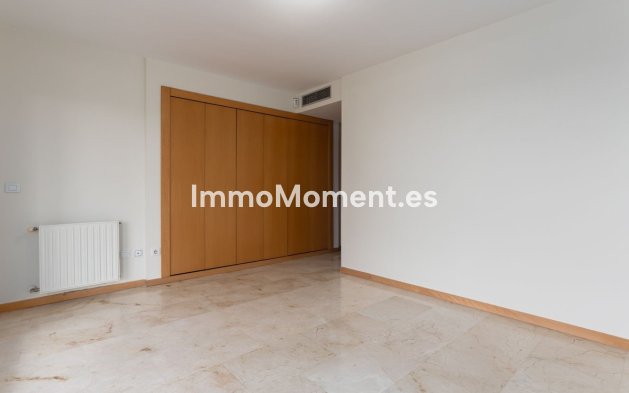 Resale - Apartment - Marbella - Guadalmina Alta