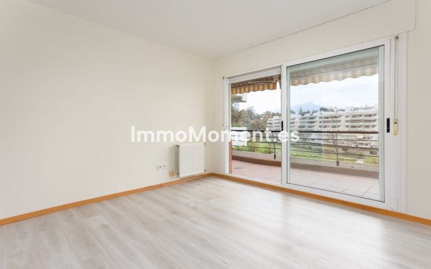 Resale - Apartment - Marbella - Guadalmina Alta