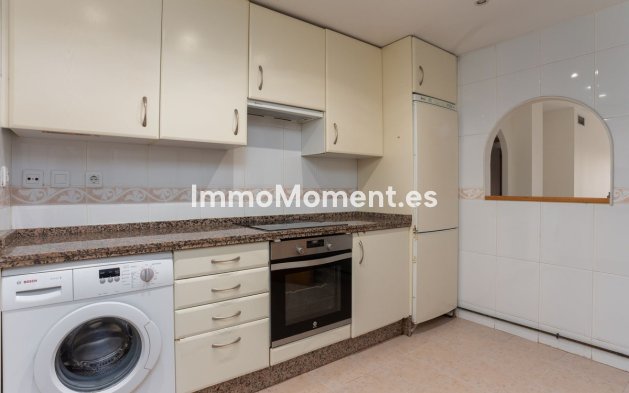 Resale - Apartment - Marbella - Guadalmina Alta